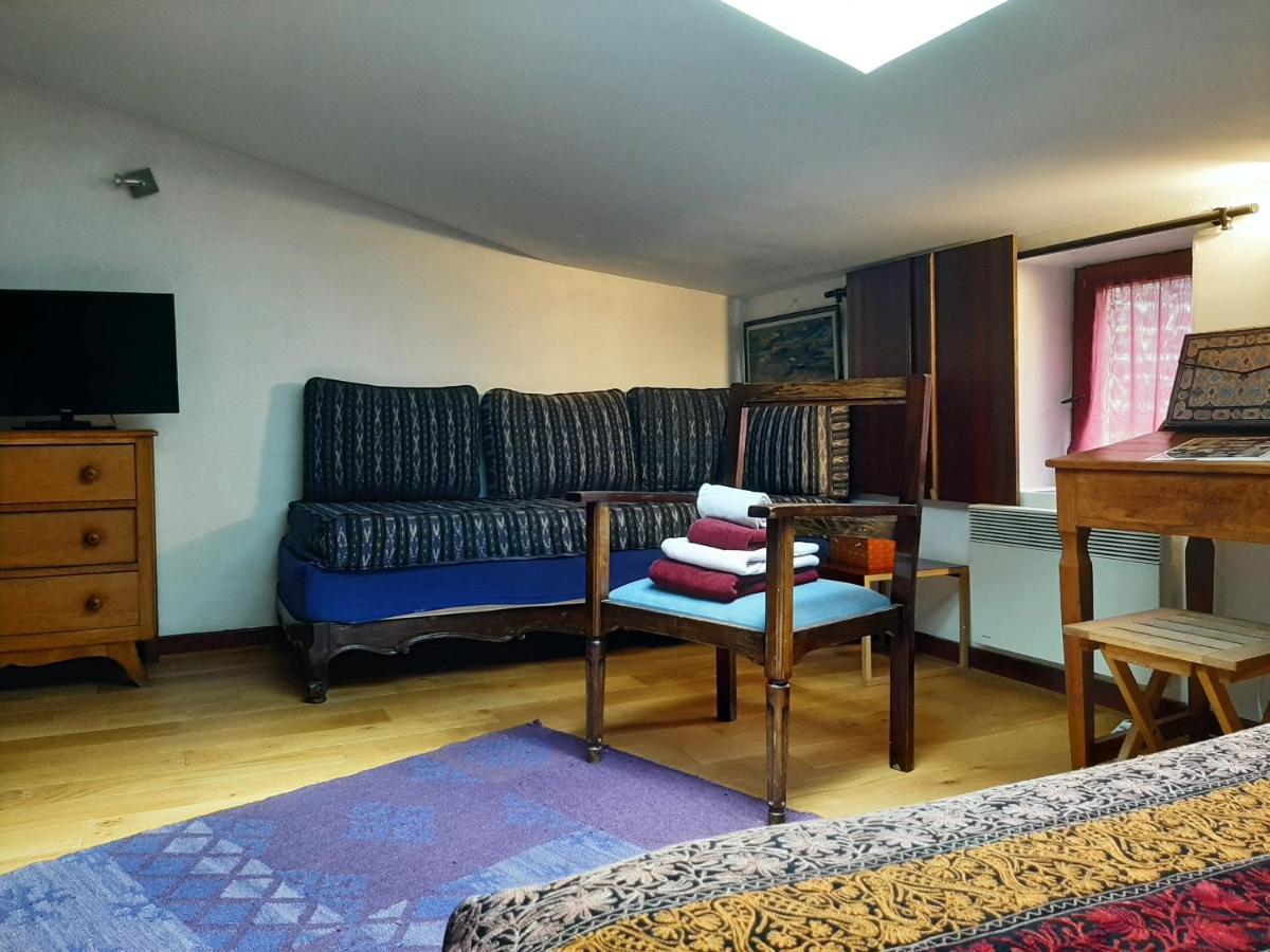 Chambres D'Hotes Le Petit Siam : Le Calme En Centre Ville 克莱蒙费朗 外观 照片